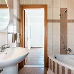 Villa White Pearl
