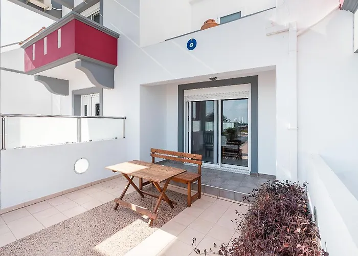 White Pearl Villa Lakhania